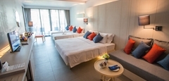 Family King and Twin Bed Room