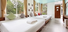 FAMILY ROOM (D6)