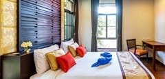 Sirarun Pool Access Villa