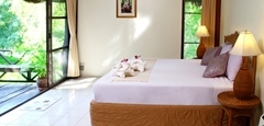 Baan Kaew Suite