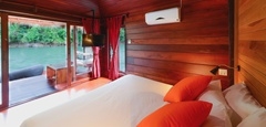 Villa Raft